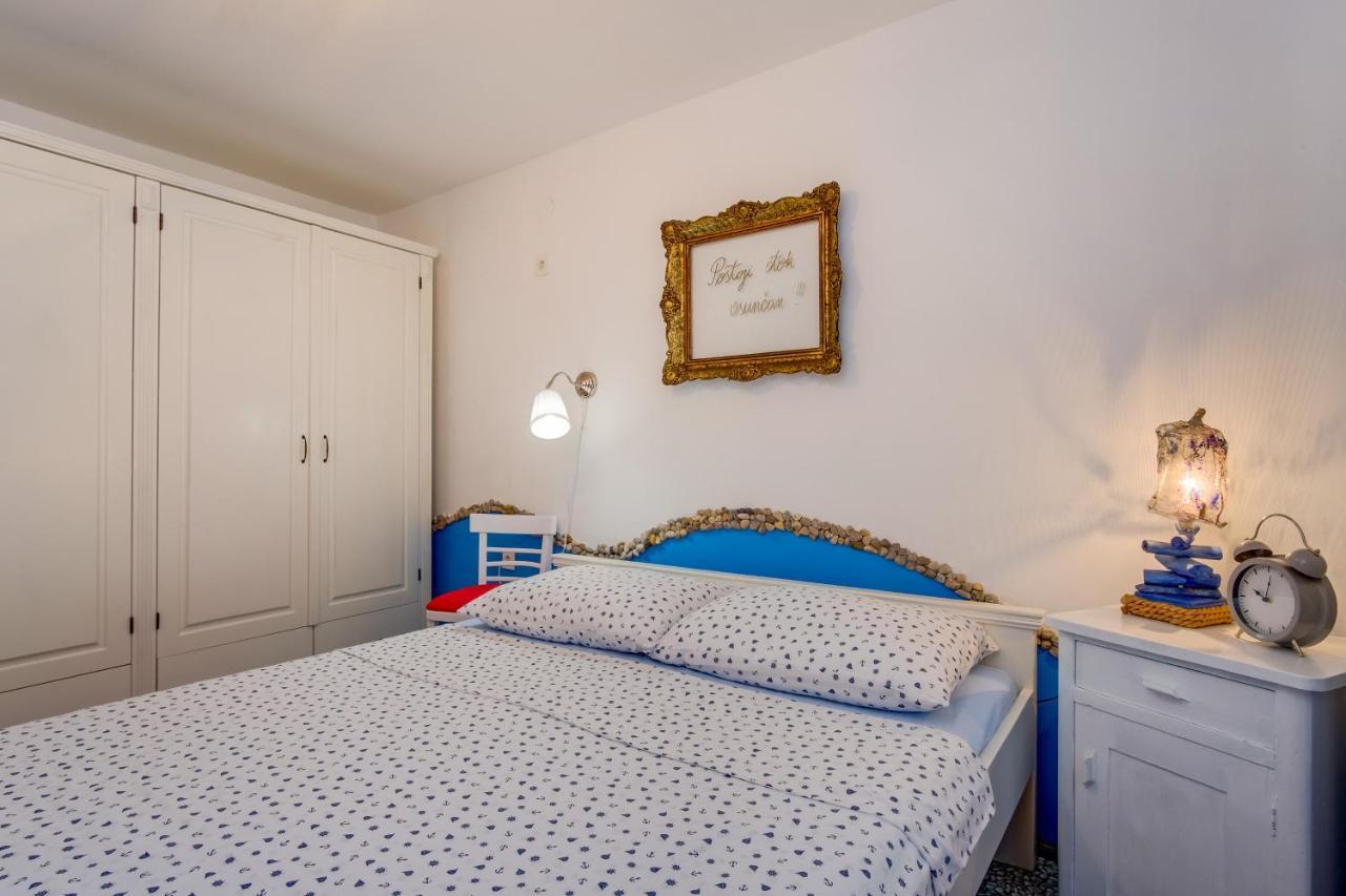 Apartments Kastel Вели-Лошинь Экстерьер фото